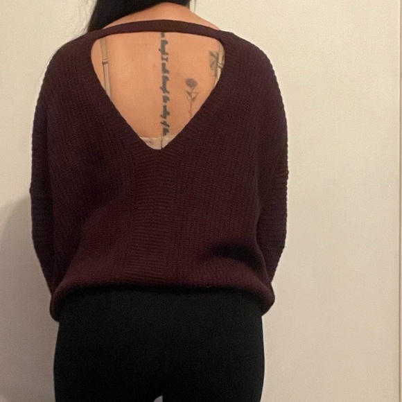 ๐ Streetwear Society Burgundy Knit Sweater โ Womenโs Small ๐ - Picture 4 of 9